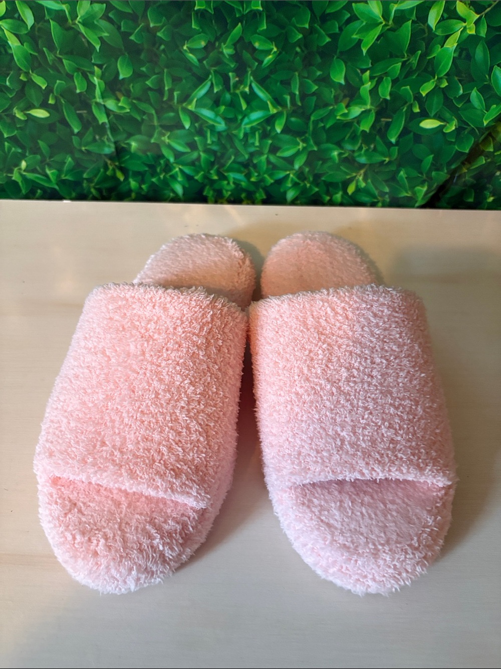 Plush Pink Women’s Slide Slippers - Soft Fuzzy Comfort